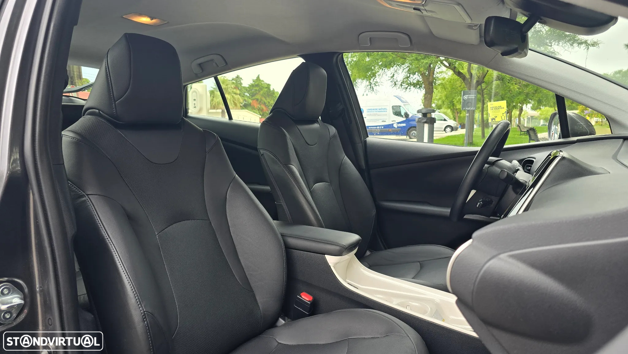 Toyota Prius 1.8 Luxury Pele+Pack Techno - 31