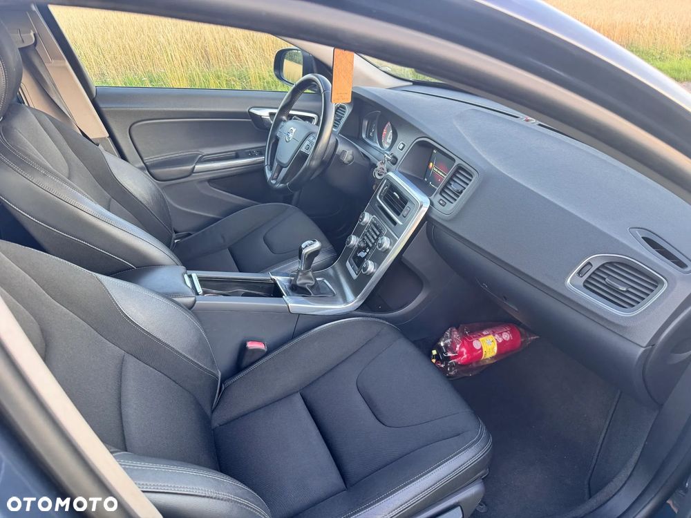 Volvo S60 D4 Drive-E Momentum - 14