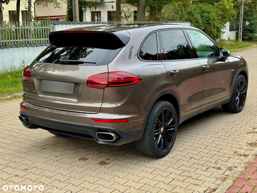 Porsche Cayenne Platinum Edition - 22