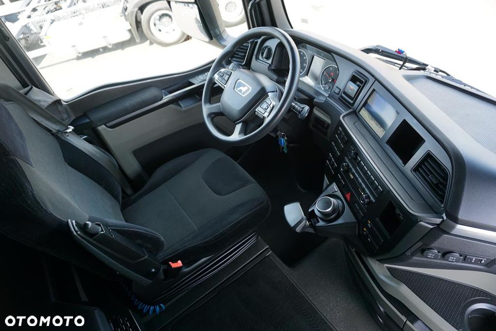 MAN TGX / 26.470 / E 6 / GM / HAKOWIEC HYVA / OŚ SKRĘTNA / RETARDER - 13