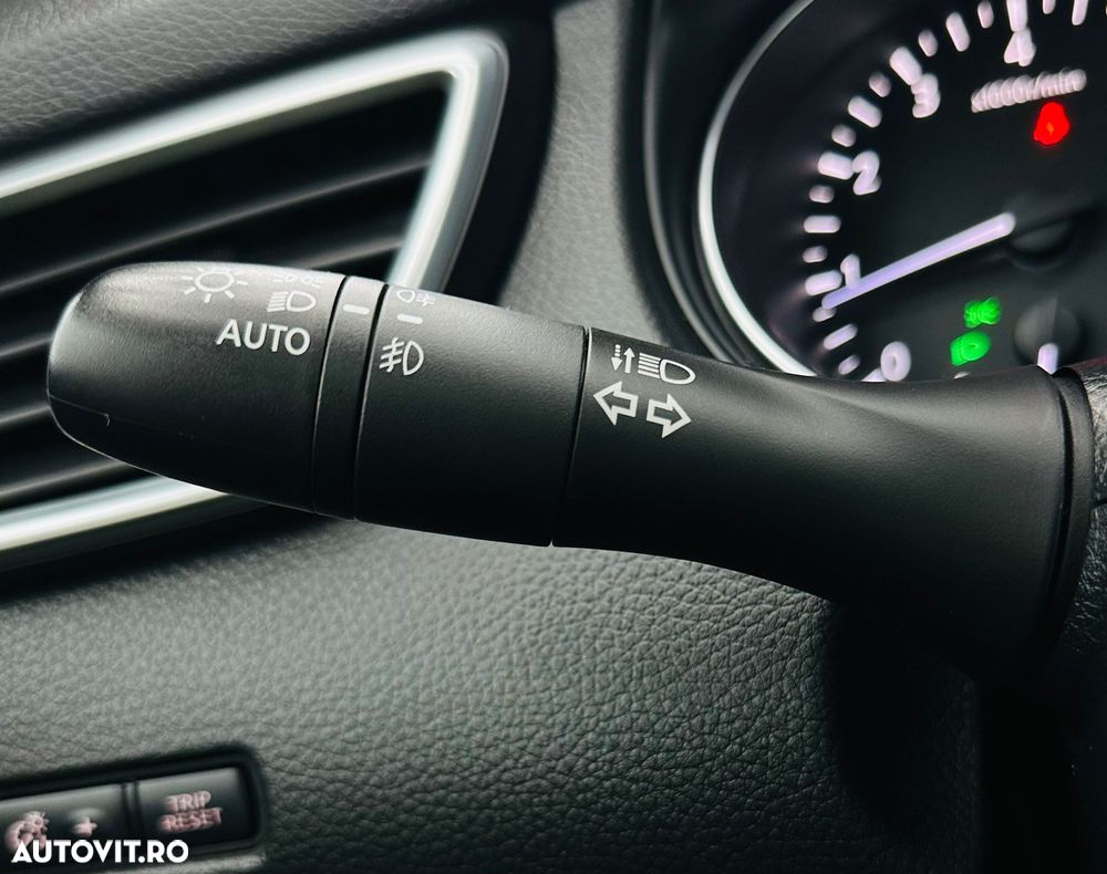 Nissan Qashqai 1.2 DIG-T N-Vision - 25