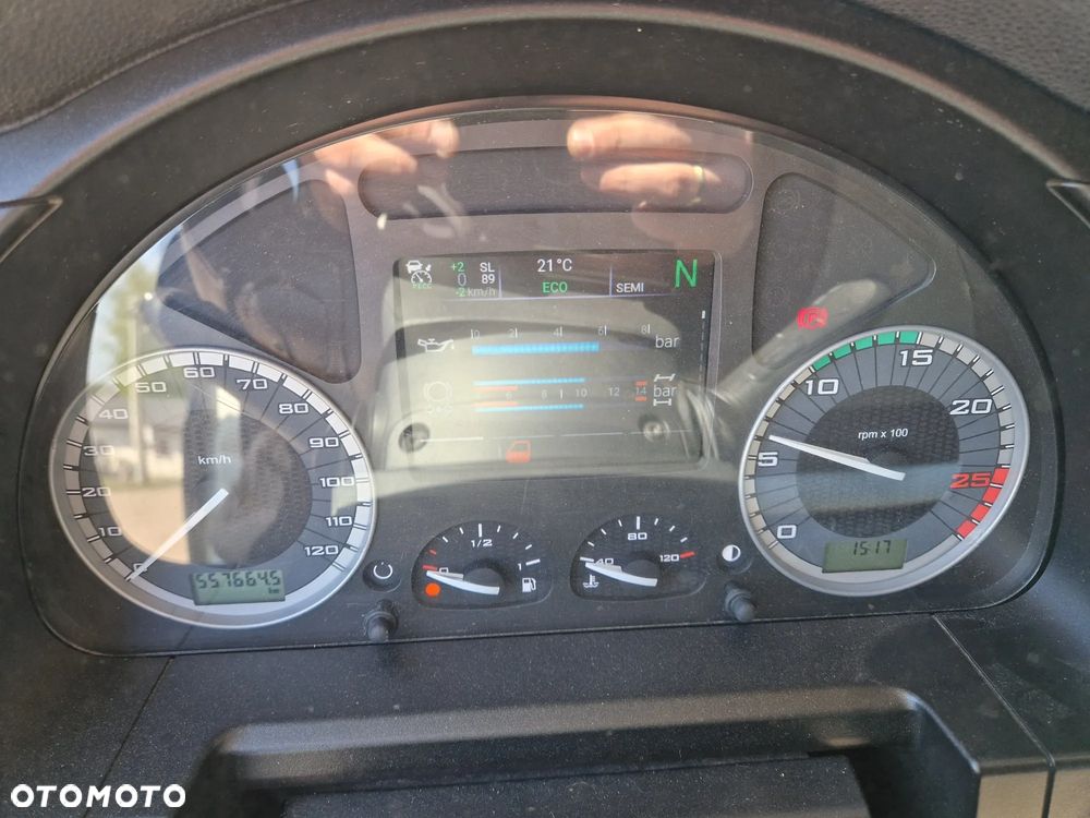 Iveco S-Way 460 LNG - 11