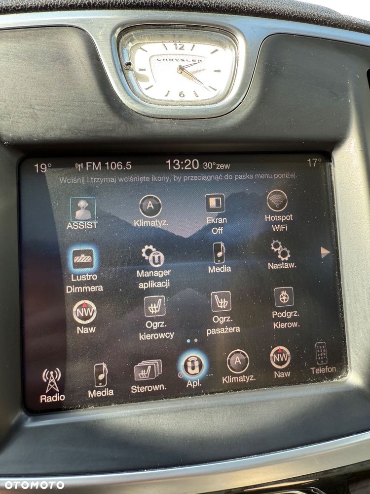 Chrysler 300C - 15