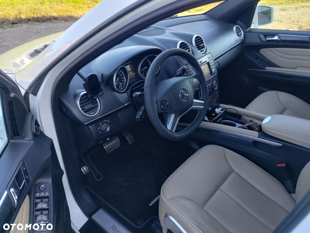 Mercedes-Benz ML 300 CDI BlueEff 4-Matic - 8