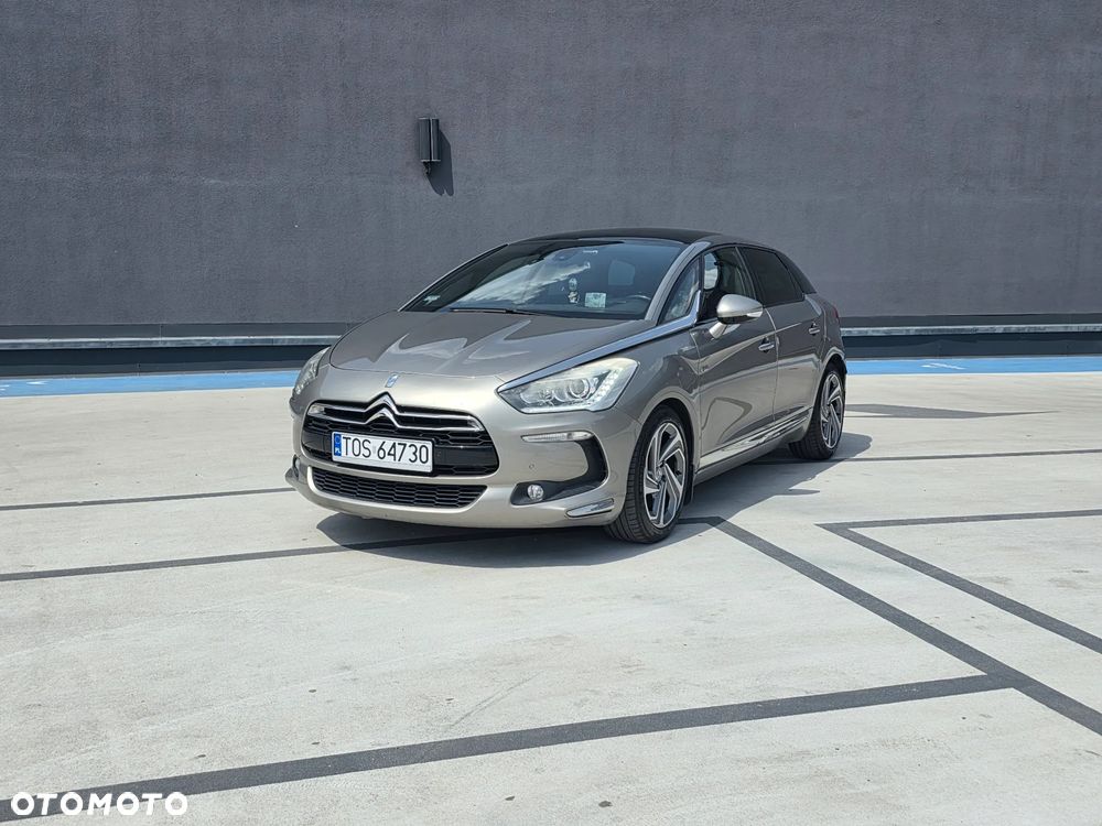 Citroën DS5 2.0 HDi Hybrid4 SportChic MCP - 2