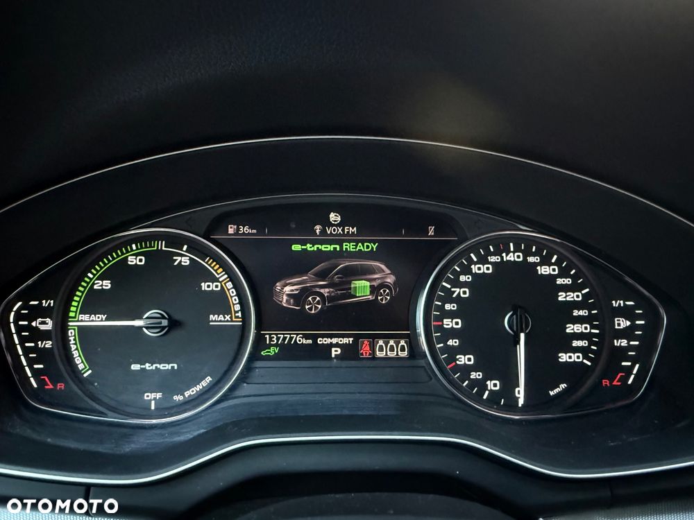 Audi Q5 55 TFSIe quattro S tronic S line business - 17