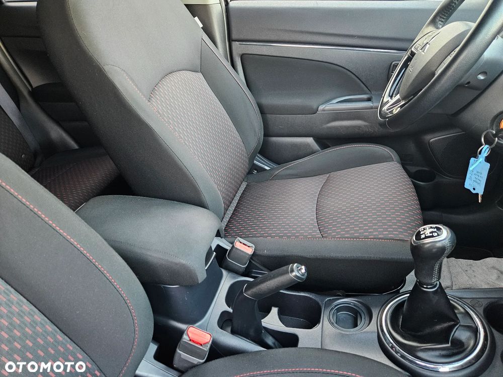 Mitsubishi ASX 1.6 2WD Invite - 17