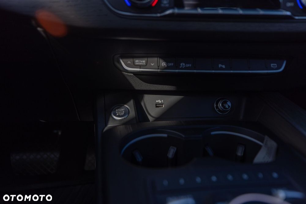 Audi A4 Limousine 2.0 TFSI quattro sport - 28