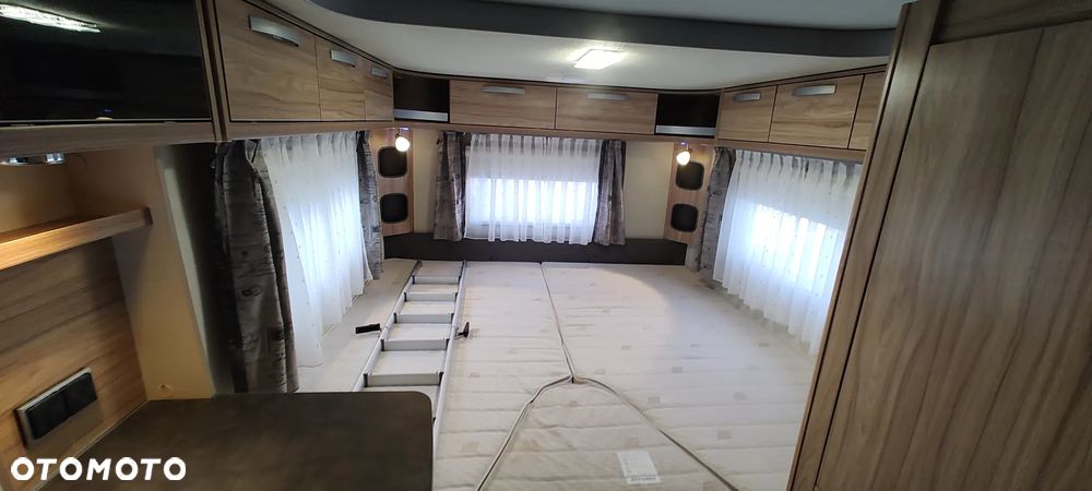 Hymer-Eriba Mover 6 osobowa - 11