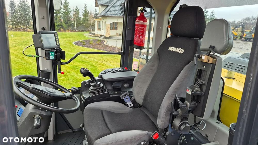 Komatsu WA-470-8,sprowadzona,nowe opony,full wersja - 9