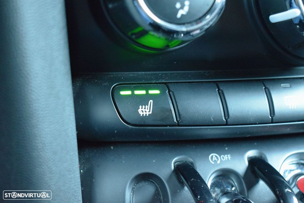 MINI 3 Portas One Classic - 34