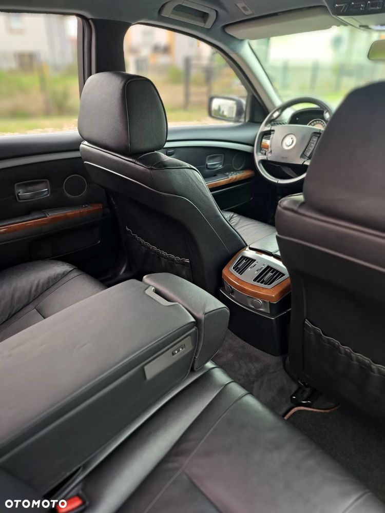 BMW Seria 7 - 28
