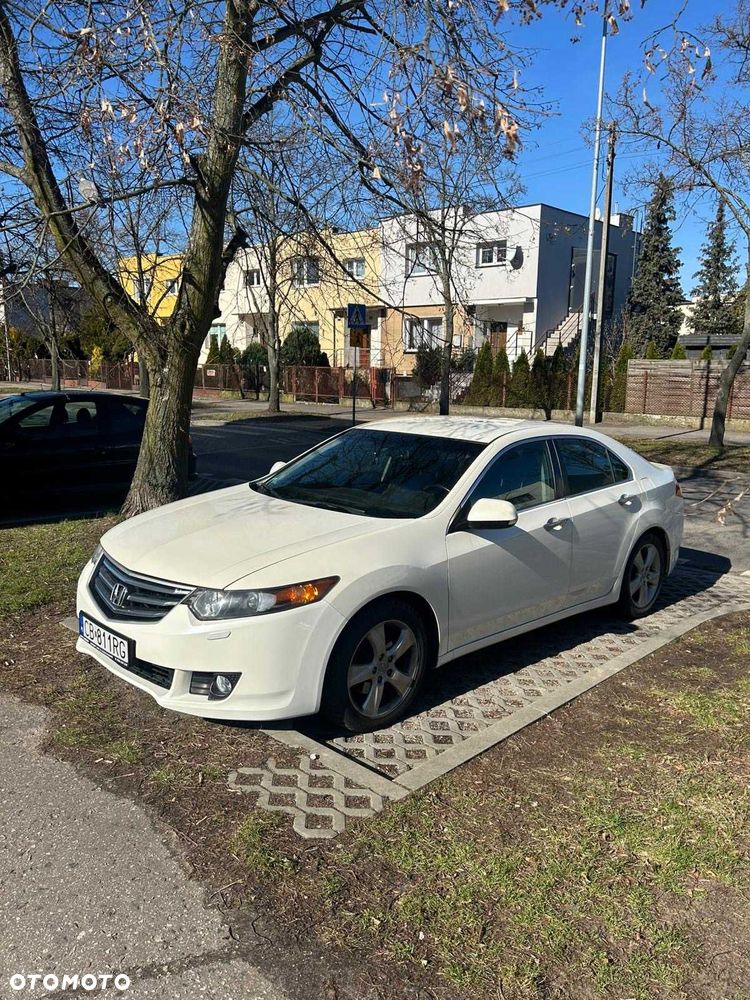 Honda Accord - 1