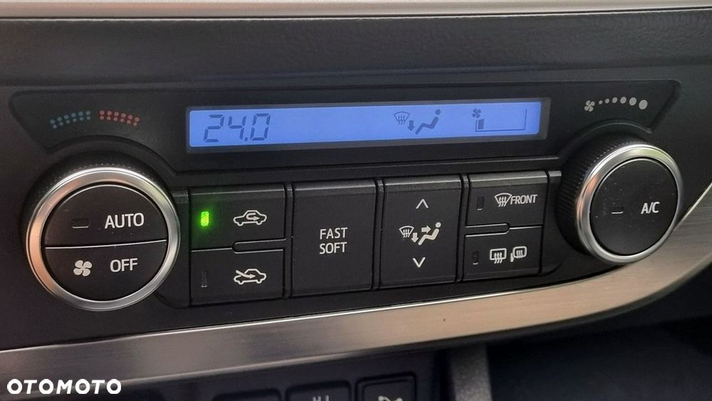 Toyota Auris - 16