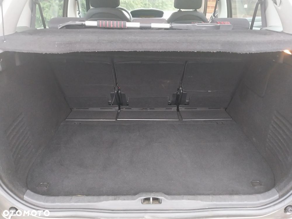 Citroën C4 Picasso 1.6 HDi Equilibre - 10