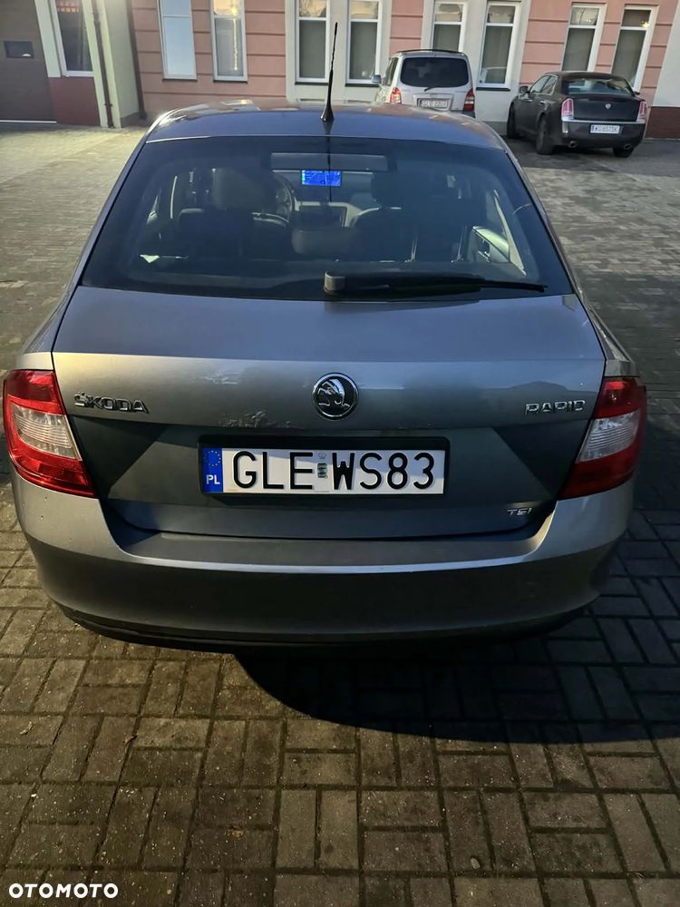 Skoda RAPID 1.2 TSI Active - 6