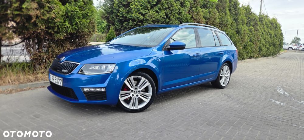 Skoda Octavia 2.0 TDI DSG RS - 22