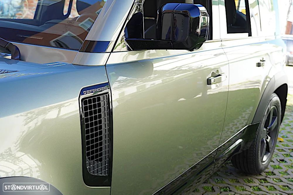 Land Rover Defender 2.0 P400e 110 AWD X-Dynamic SE - 13