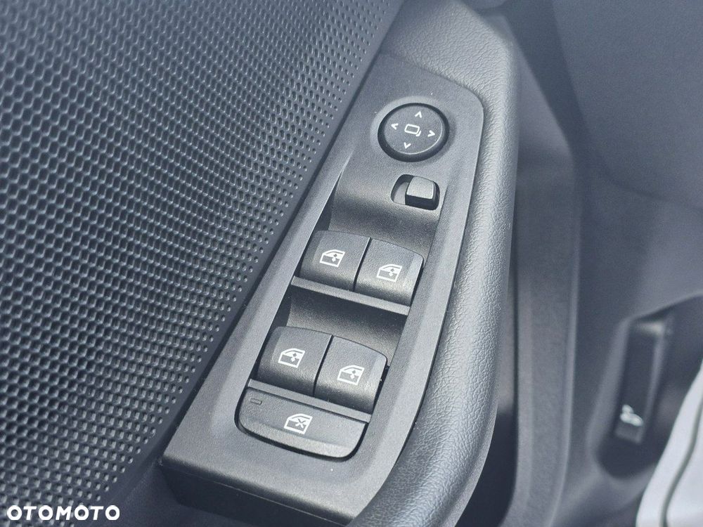 BMW Seria 1 118i Advantage - 20