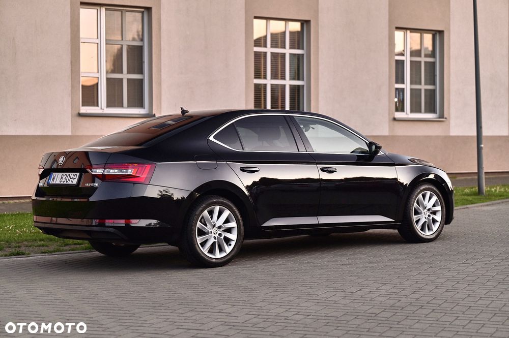Skoda Superb 2.0 TDI Ambition DSG7 - 14