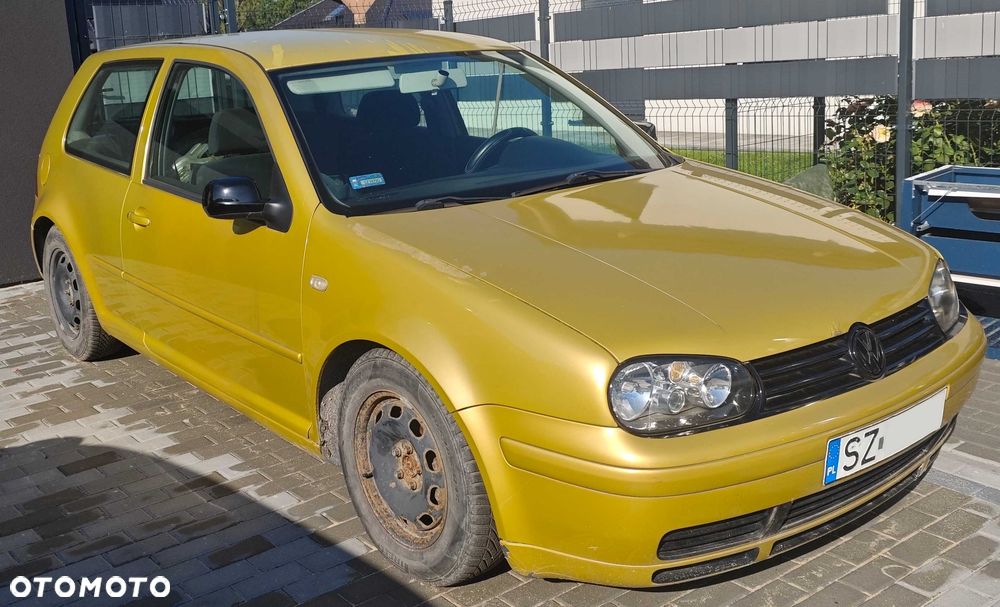 Volkswagen Golf - 2