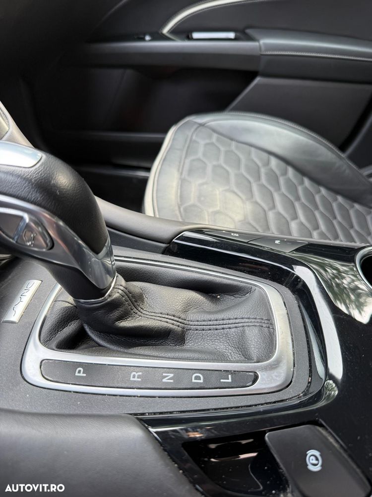 Ford Mondeo 2.0 HEV Vignale - 22