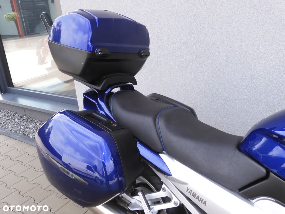 Yamaha FJR - 8