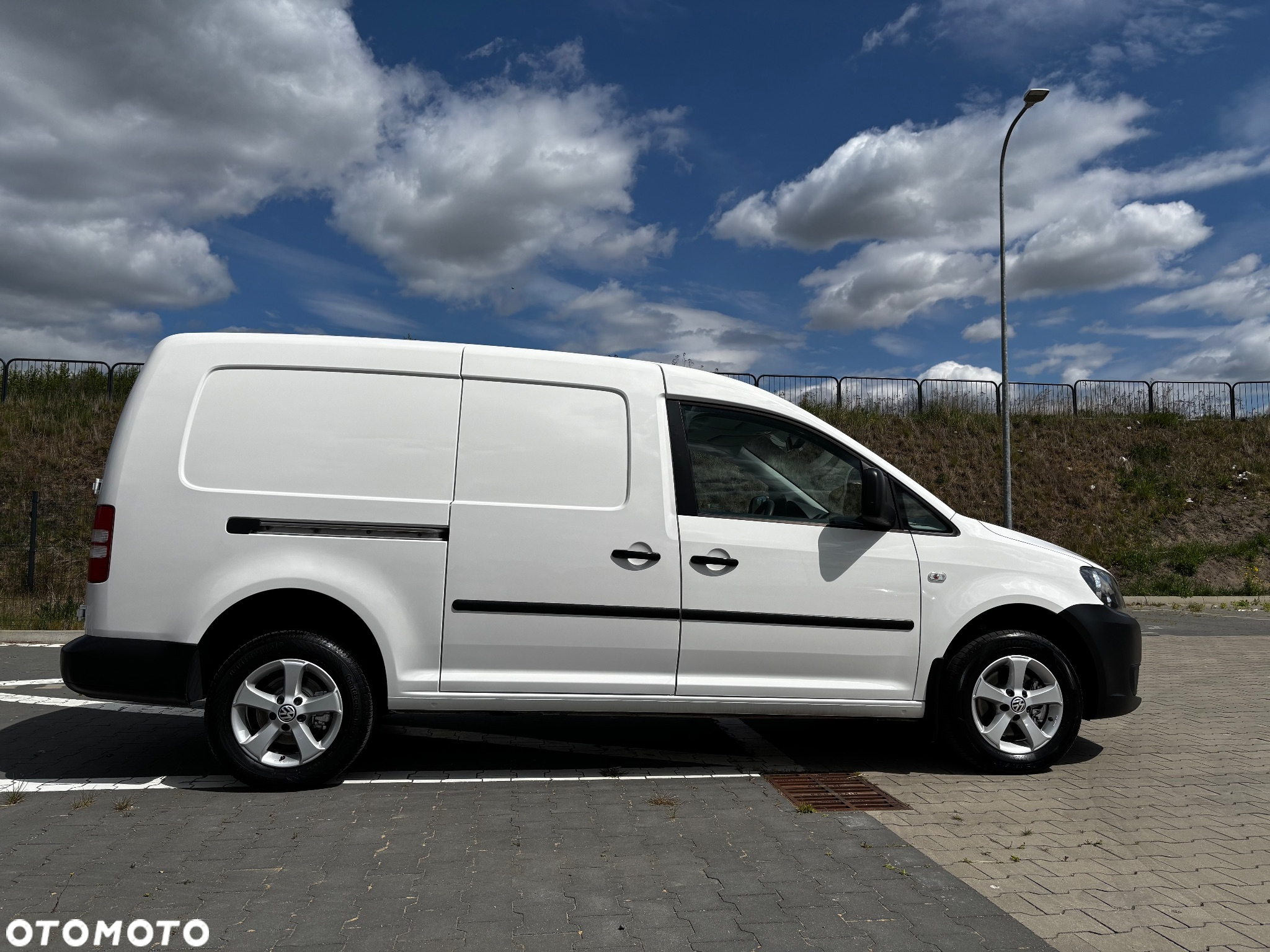 Volkswagen Caddy - 4