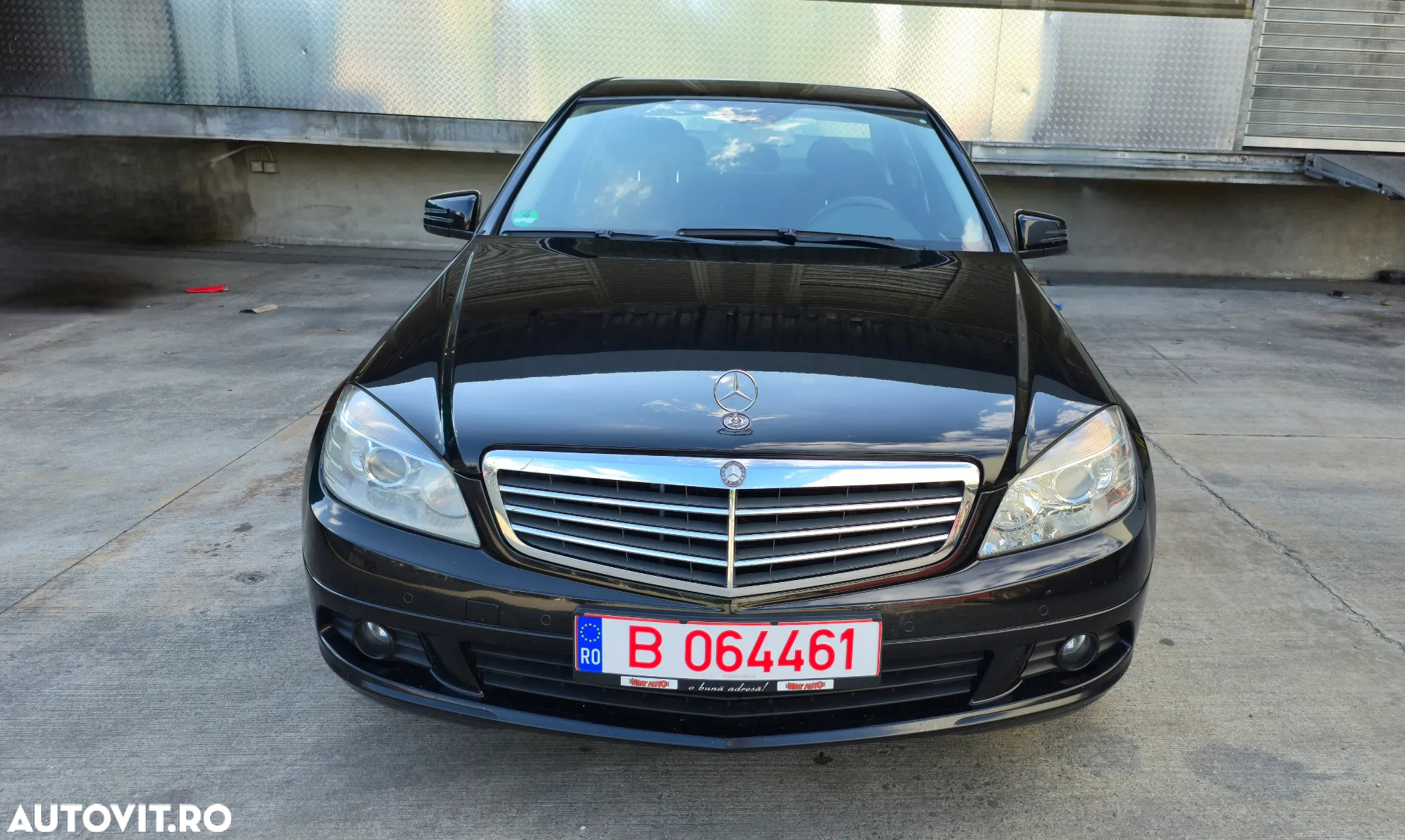 Mercedes-Benz C 200 T (BlueEFFICIENCY) Elegance - 3