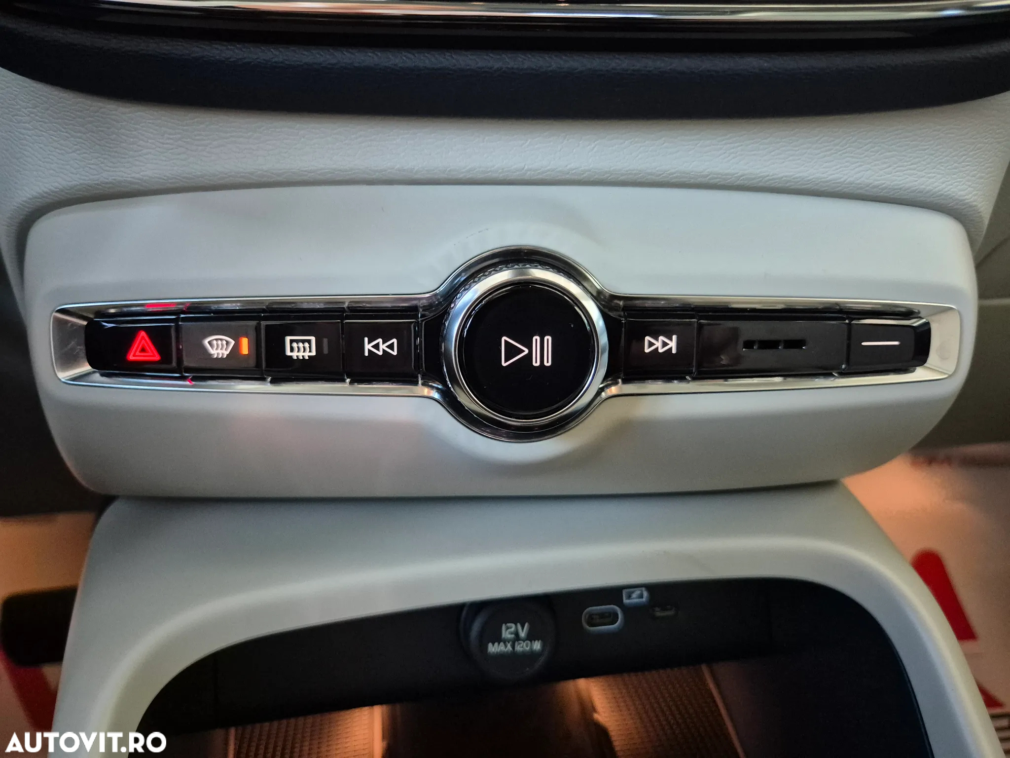 Volvo XC 40 - 27