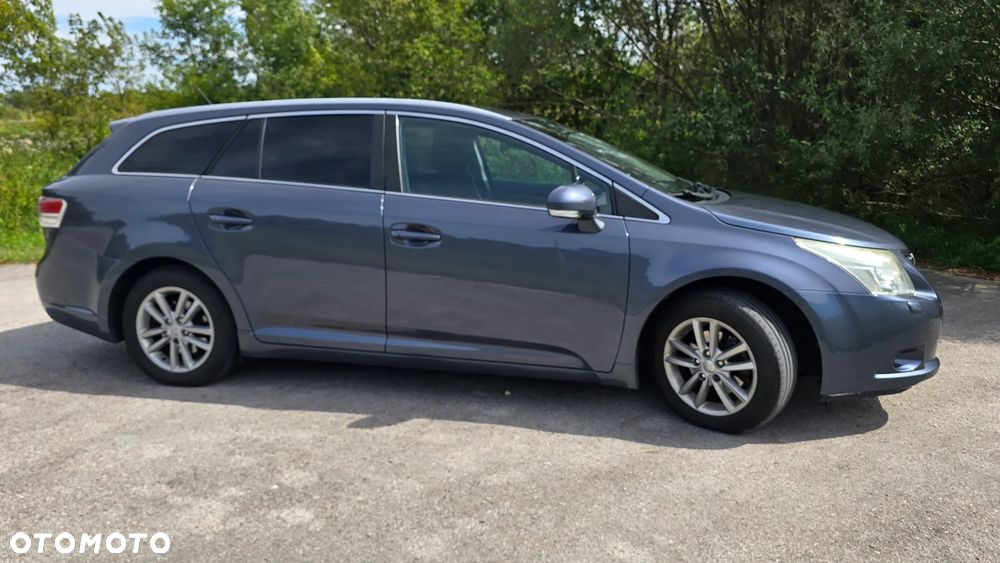 Toyota Avensis 1.8 Sol - 5