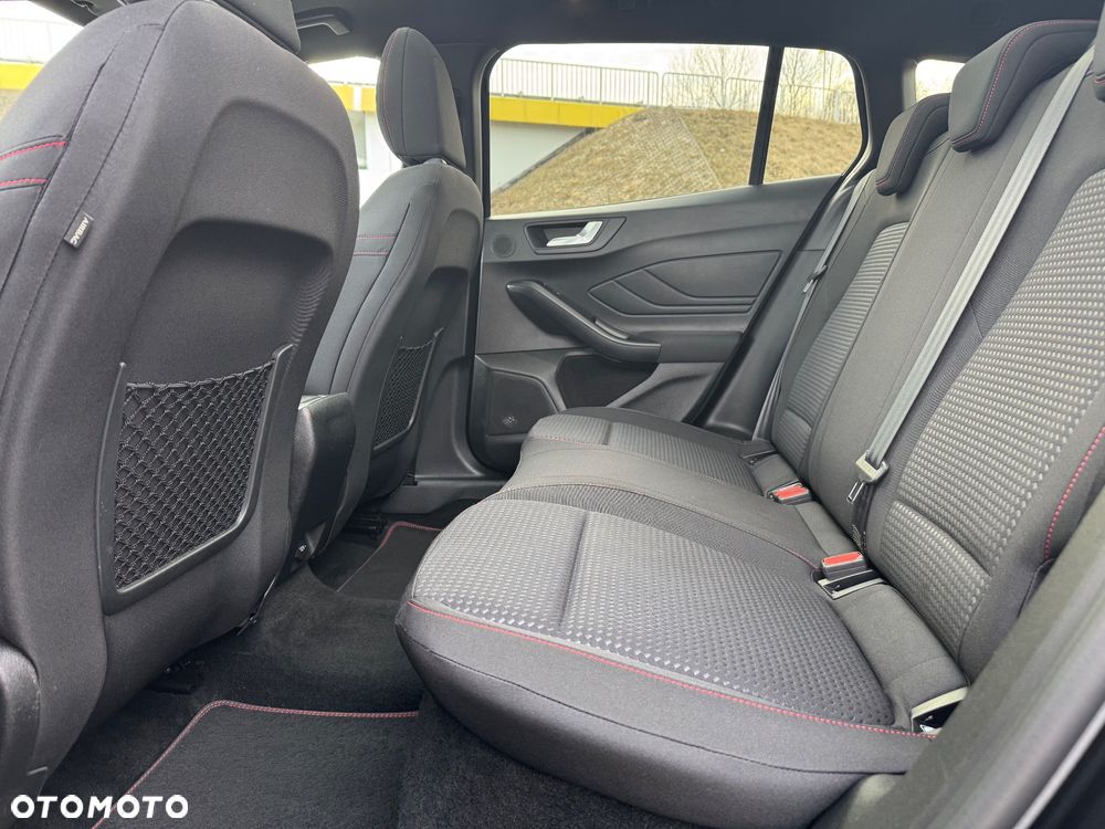 Ford Focus 2.0 TDCi ST-Line Black ASS PowerShift - 20