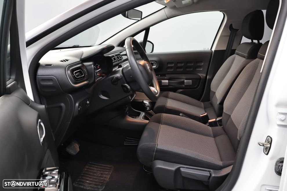 Citroën C3 1.2 PureTech Shine EAT6 - 21