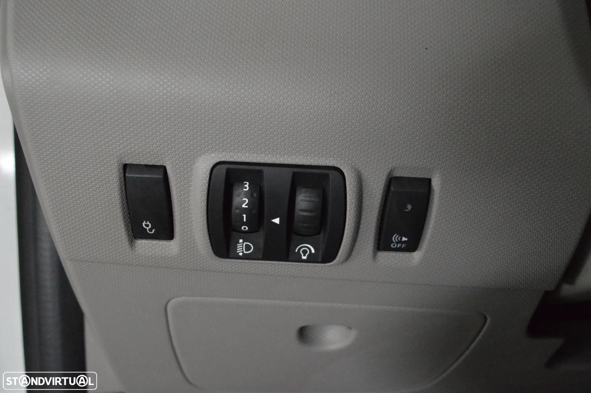 Renault Zoe (c/ Bateria) Life - 21