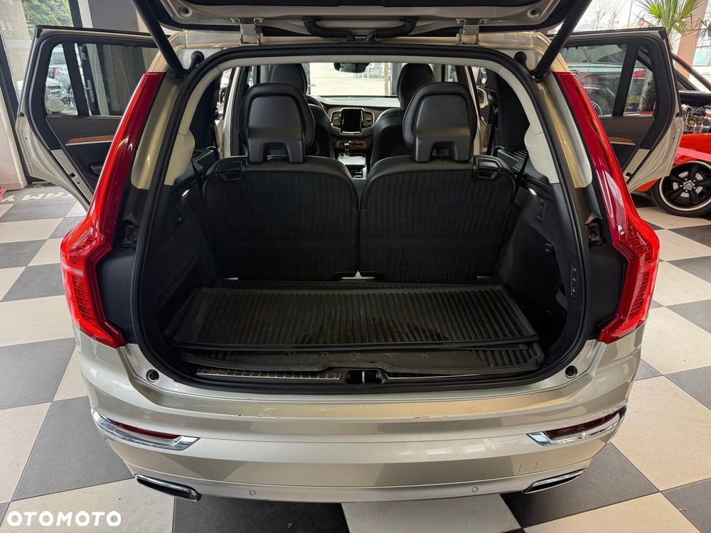 Volvo XC 90 - 11
