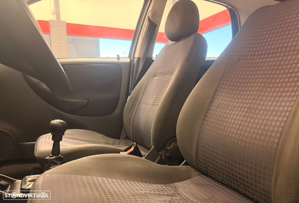 Opel Corsa 1.2 16V Confort - 6