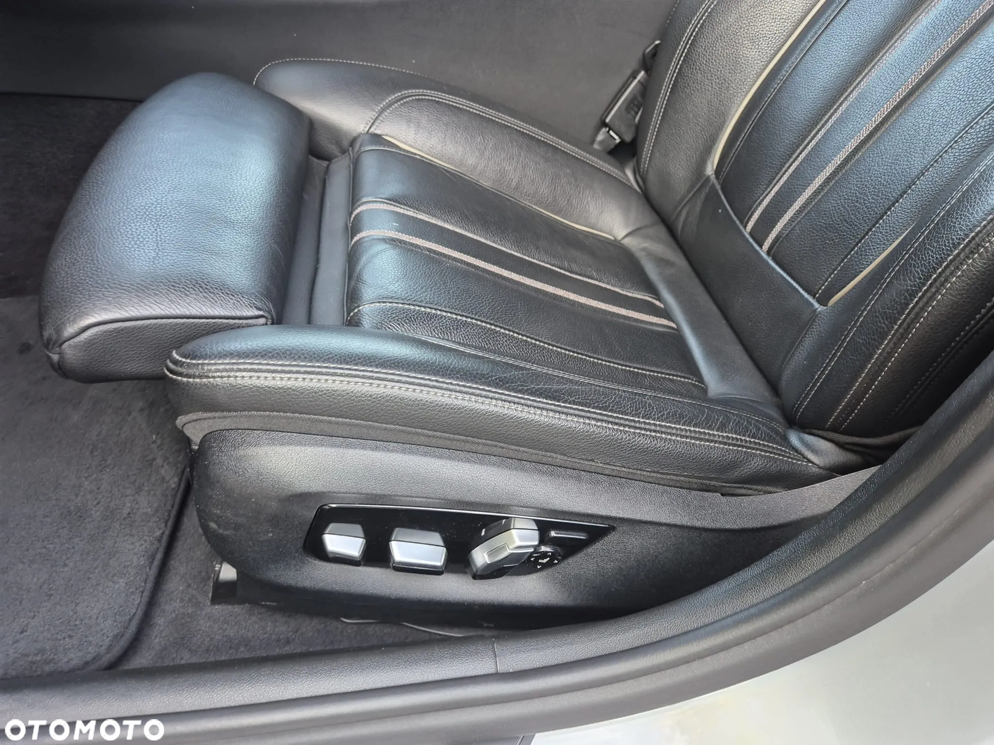 BMW Seria 5 520d xDrive Luxury Line - 10