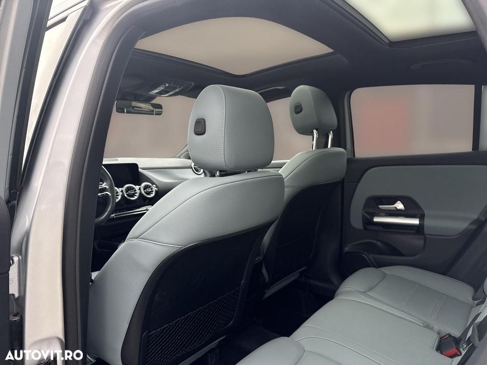 Mercedes-Benz GLA - 14