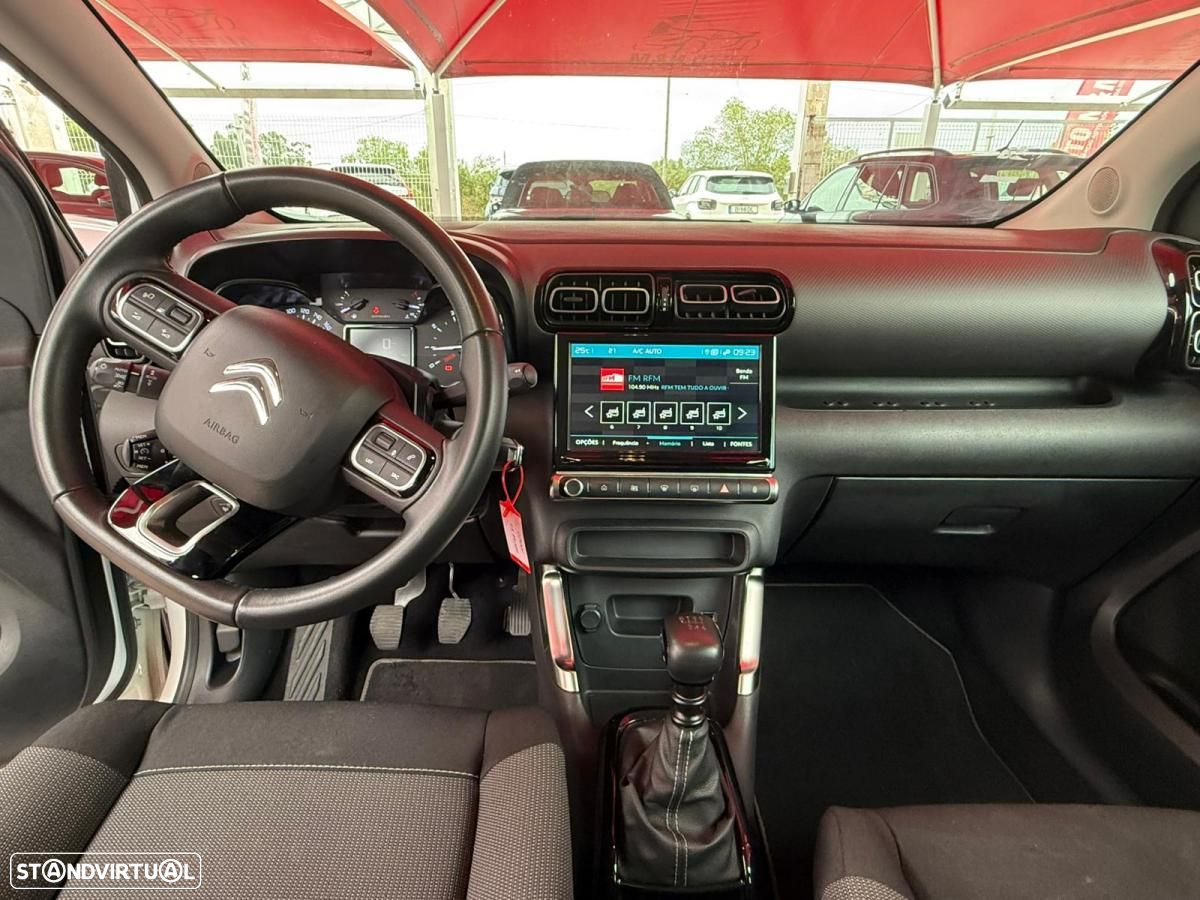 Citroën C3 1.2 PureTech Shine - 15