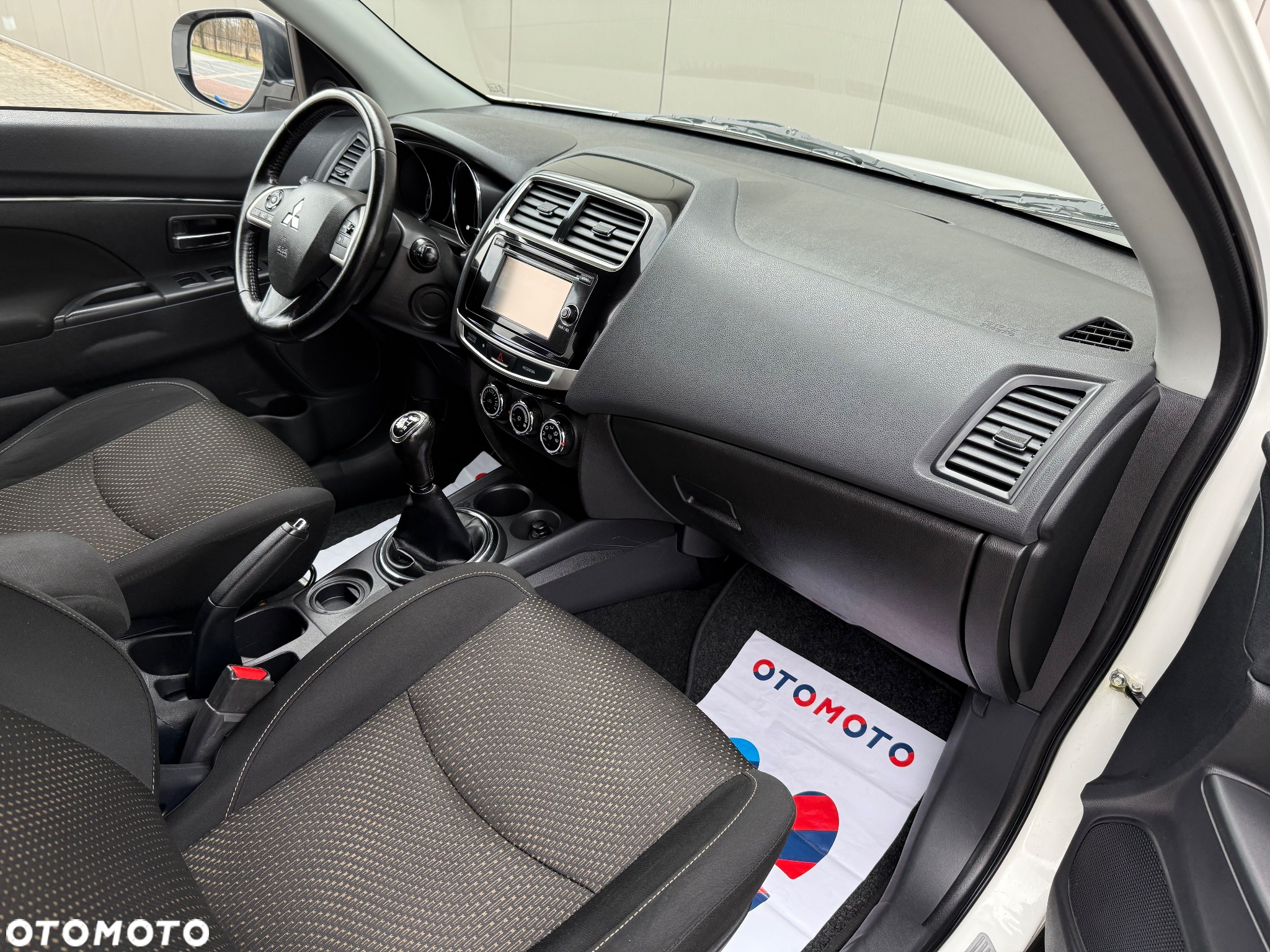 Mitsubishi ASX - 15