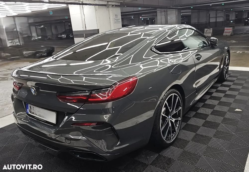 BMW Seria 8 - 3