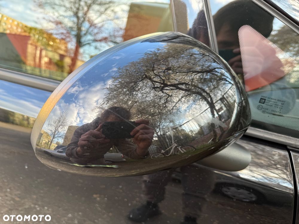 Opel Corsa 1.2 16V Enjoy - 16