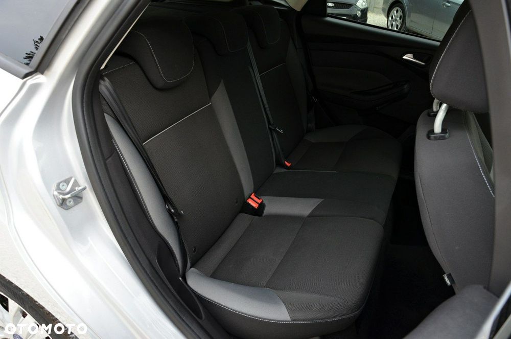 Ford Focus 1.6 TI-VCT Champions Edition - 34