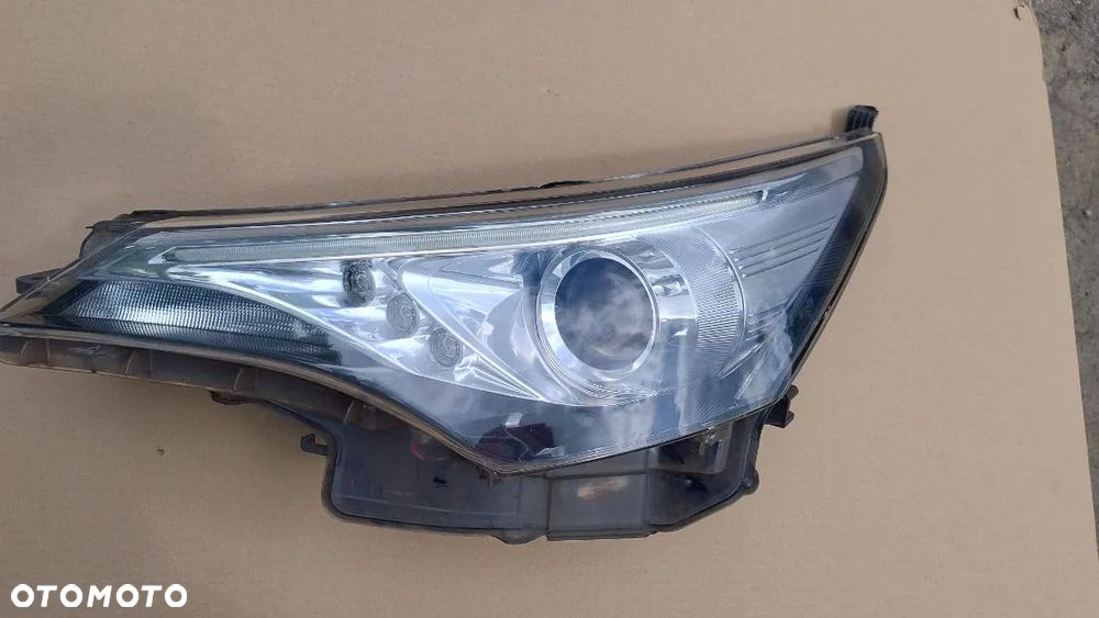 LAMPA PRZÓD PRAWA LEWA  LED TOYOTA AVENSIS T27  T29 14-18 EU - 3