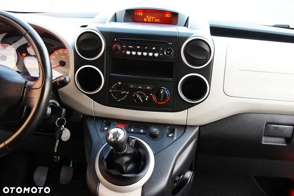 Peugeot Partner - 11