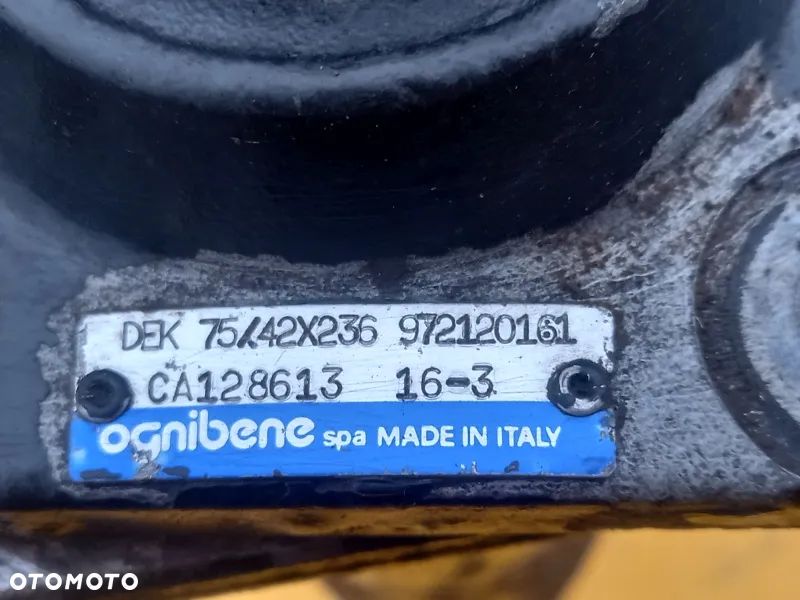 Siłownik skrętu przedniej osi Carraro 709/S2 Case 5130 - 6