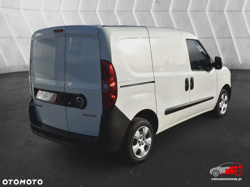 Opel COMBO - 10