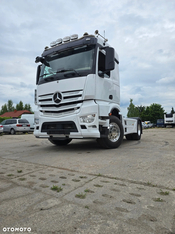 Mercedes-Benz Actros 1845