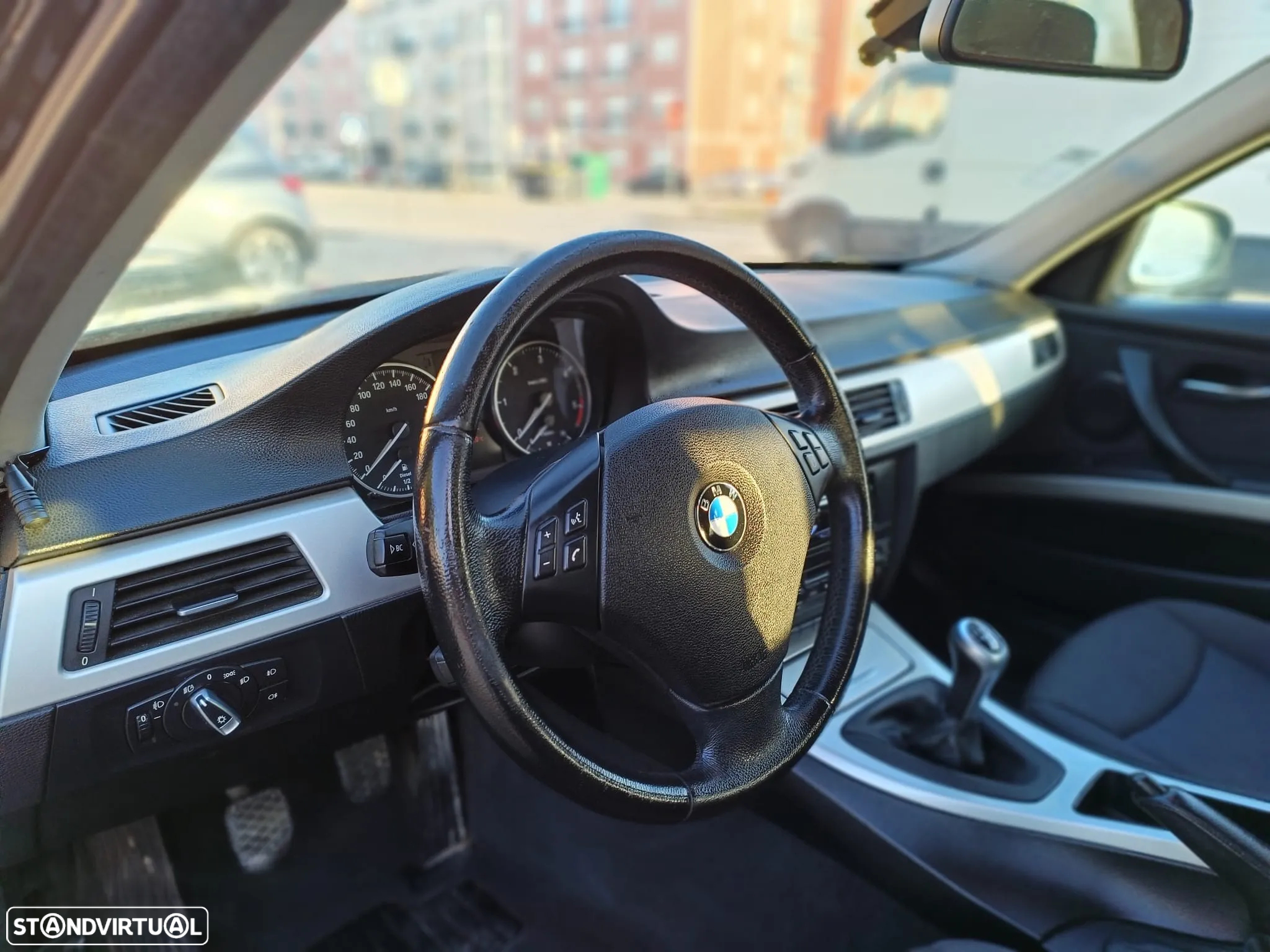 BMW 320 - 4