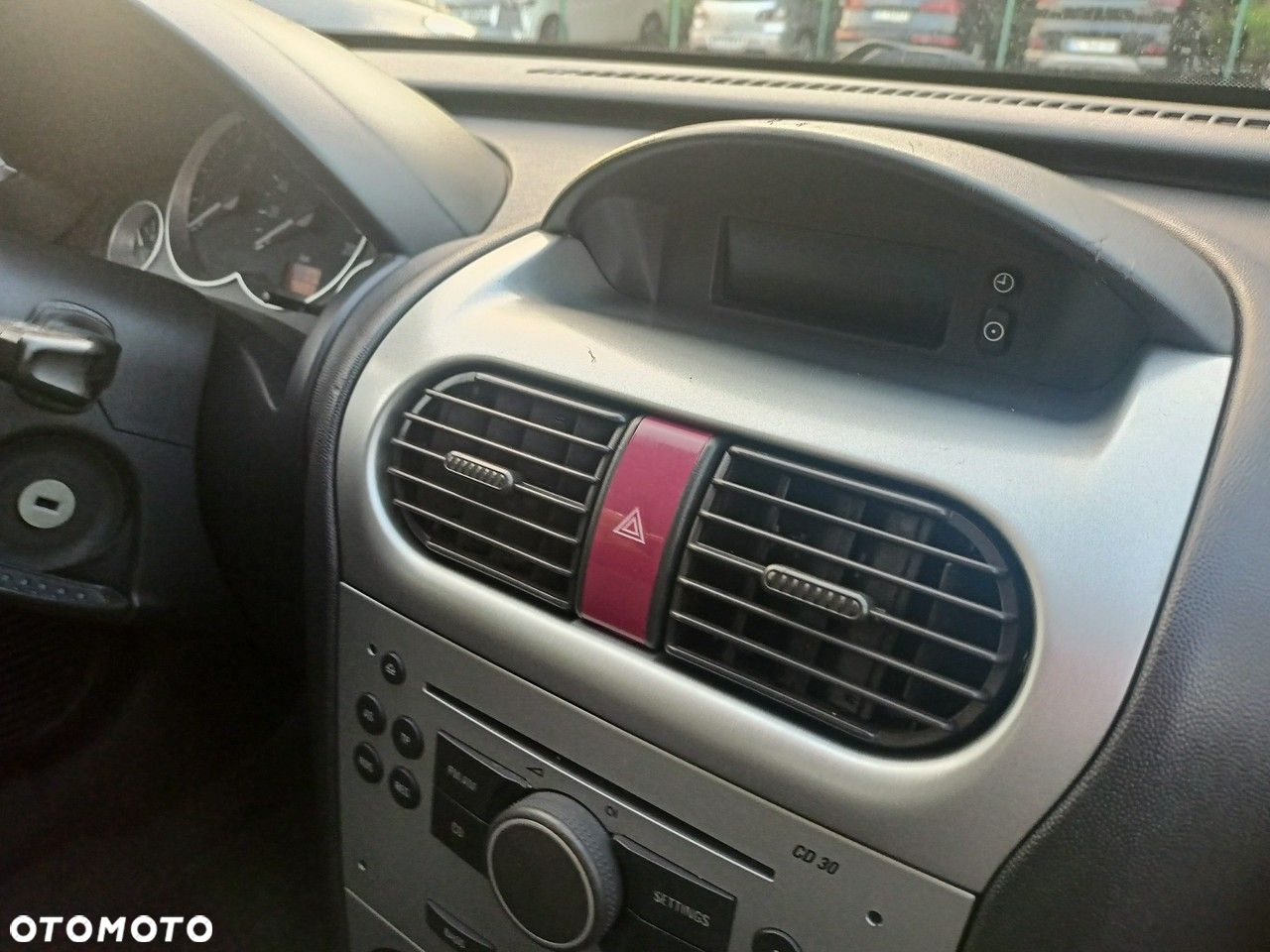 Opel Combo - 32